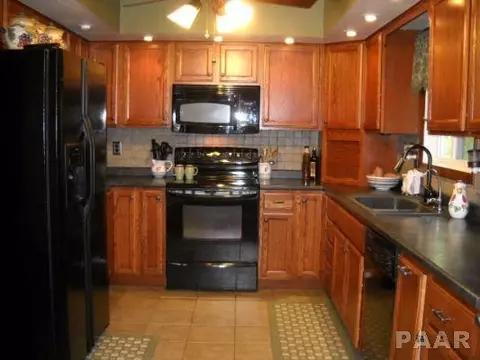 274 Wildridge, Metamora, IL 61548 photo 5