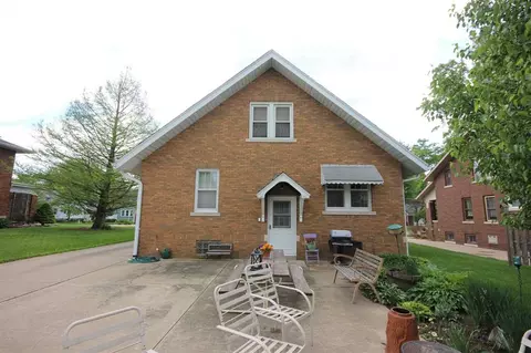 321 N 3rd Ave, Morton, IL 61550 photo 2