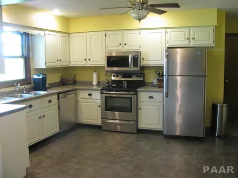 31 Pine Tree Rd, Kewanee, IL 61443 photo 4