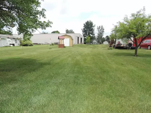 606 E 3rd St, Glasford, IL 61533 photo 20