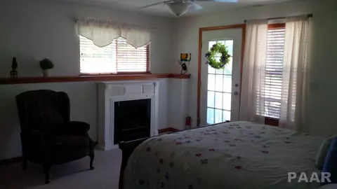 107 Marvin, Germantown Hills, IL 61548 photo 13