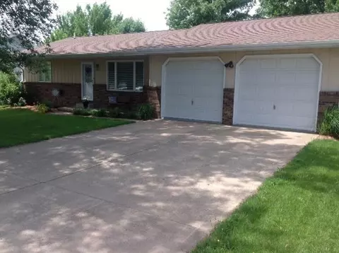 1012 Redbud, Eureka, IL 61530 photo 1
