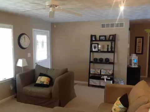 1012 Redbud, Eureka, IL 61530 photo 3