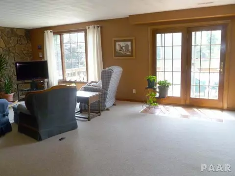 4313 Banbury Cv, Mapleton, IL 61547 photo 9