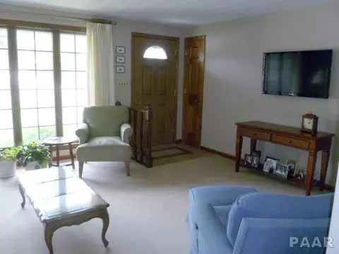 4313 Banbury Cv, Mapleton, IL 61547 photo 3