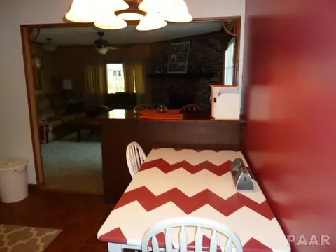 216 Circle Dr, Morton, IL 61550 photo 6