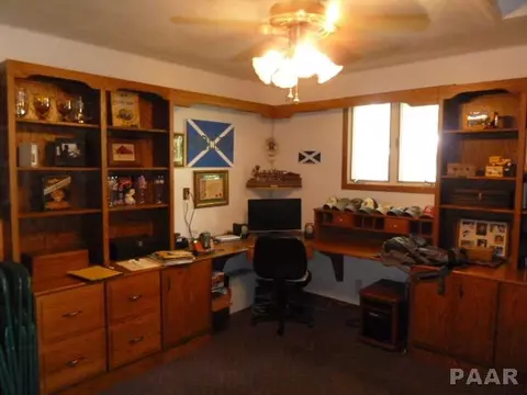 216 Circle Dr, Morton, IL 61550 photo 8