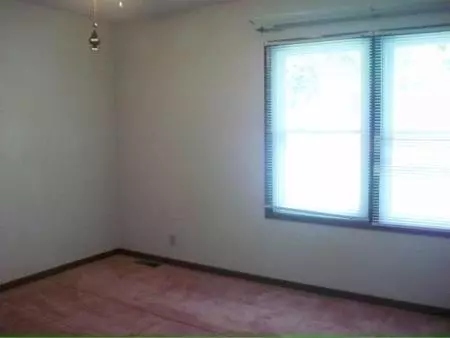 1475 E Locust, Canton, IL 61520 photo 21