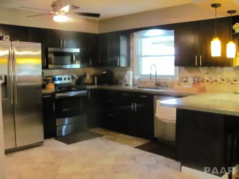 40 Edmar Dr, Canton, IL 61520 photo 7