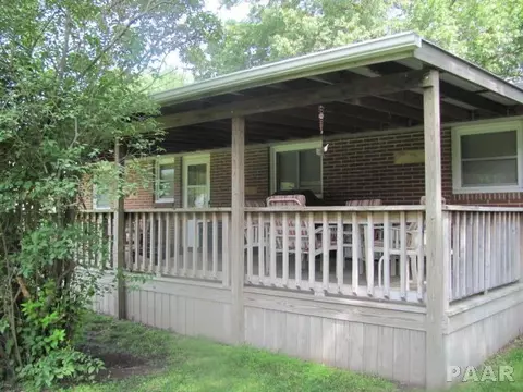 40 Edmar Dr, Canton, IL 61520 photo 2
