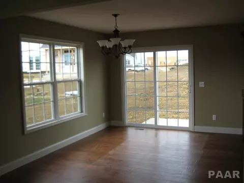 1000 Devonshire Rd, Washington, IL 61571 photo 7