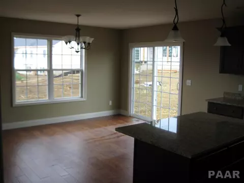 1000 Devonshire Rd, Washington, IL 61571 photo 8