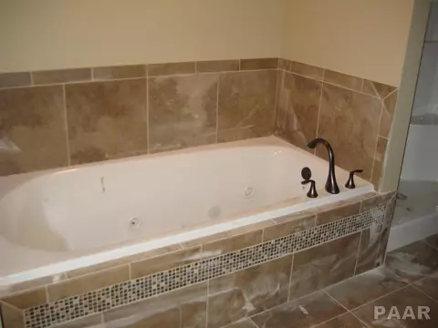 1000 Devonshire Rd, Washington, IL 61571 photo 15