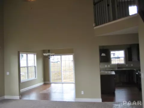 1000 Devonshire Rd, Washington, IL 61571 photo 2