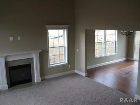 1000 Devonshire Rd, Washington, IL 61571 photo 6