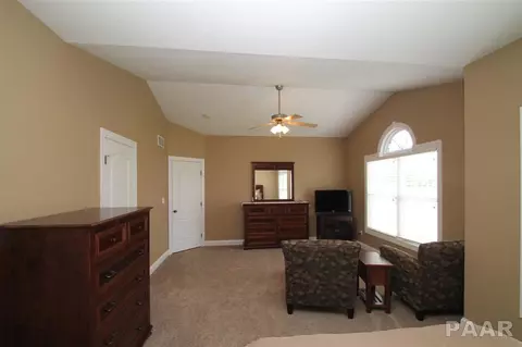 504 Windsor Dr, Germantown Hills, IL 61548 photo 18