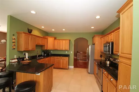 504 Windsor Dr, Germantown Hills, IL 61548 photo 14