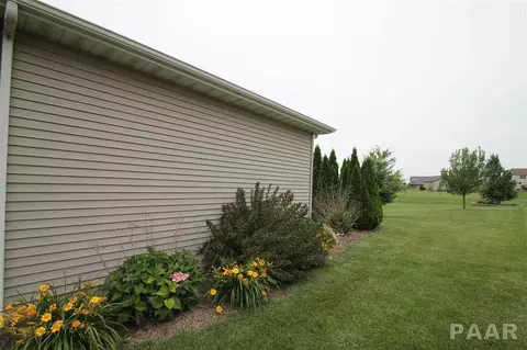 504 Windsor Dr, Germantown Hills, IL 61548 photo 33