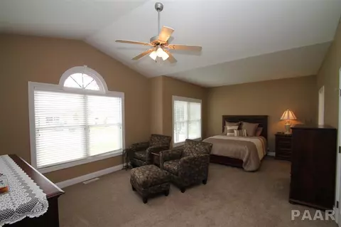 504 Windsor Dr, Germantown Hills, IL 61548 photo 17