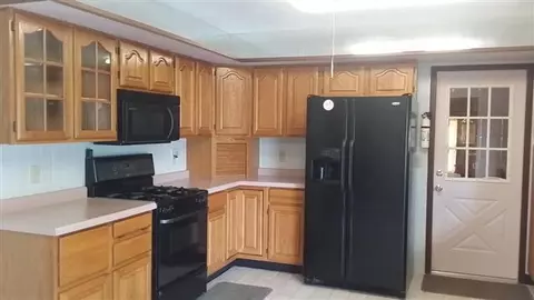 649 E Harrison, Cuba, IL 61427 photo 4