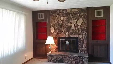 649 E Harrison, Cuba, IL 61427 photo 11