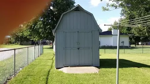 649 E Harrison, Cuba, IL 61427 photo 32