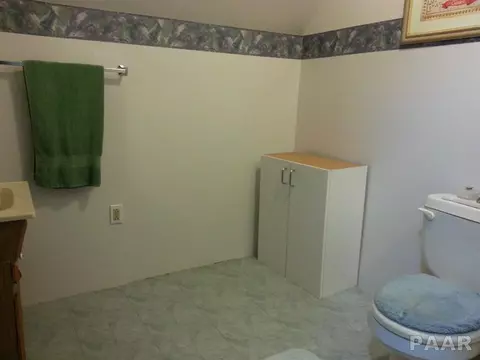 1201 Henrietta St, Pekin, IL 61554 photo 16