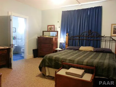 1201 Henrietta St, Pekin, IL 61554 photo 11