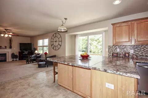 5625 W Brookmere St, Edwards, IL 61528 photo 9