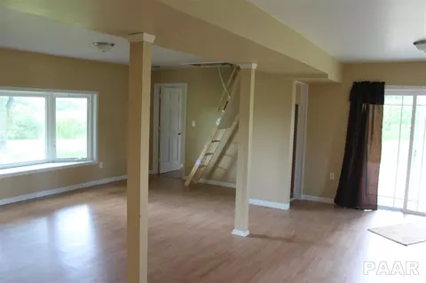13404 N Route 40, Dunlap, IL 61525 photo 6