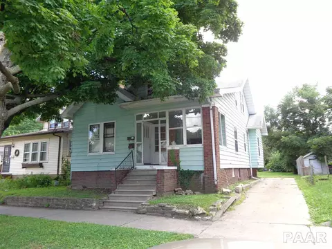 714 E Thrush Ave, Peoria, IL 61603 photo 1