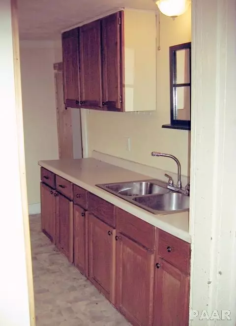 603 E Pne, Canton, IL 61520 photo 6