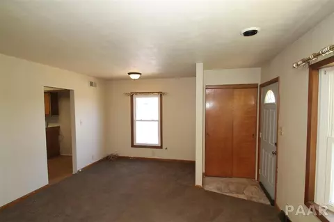 10217 N Trigger Rd, Dunlap, IL 61525 photo 3