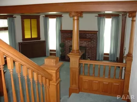 317 E Leo, Eureka, IL 61530 photo 17