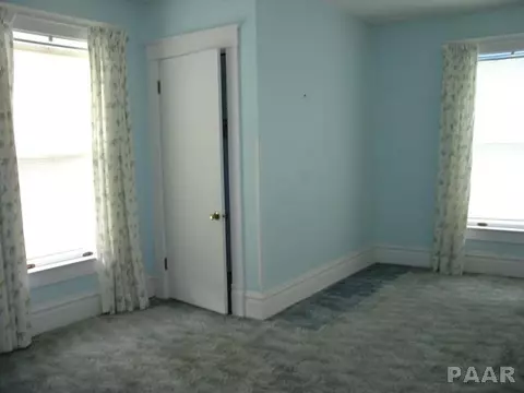 317 E Leo, Eureka, IL 61530 photo 27