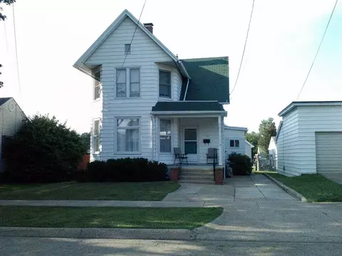 235 Howard Pl, Canton, IL 61520 photo 1