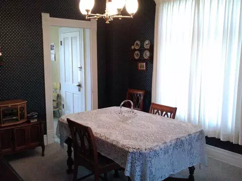 235 Howard Pl, Canton, IL 61520 photo 9