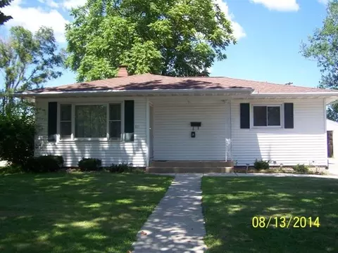 201 Devonshire, Washington, IL 61571 photo 13