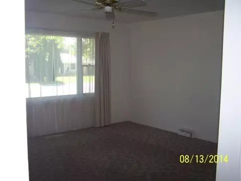 201 Devonshire, Washington, IL 61571 photo 2