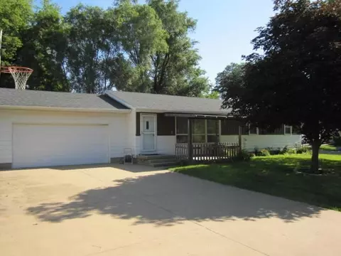 415 E Walnut, Metamora, IL 61548 photo 2