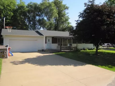 415 E Walnut, Metamora, IL 61548 photo 1