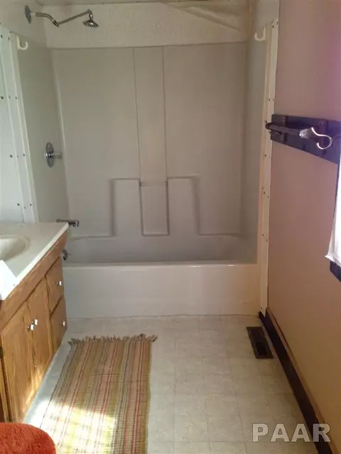 734 S 3rd Ave, Canton, IL 61520 photo 18