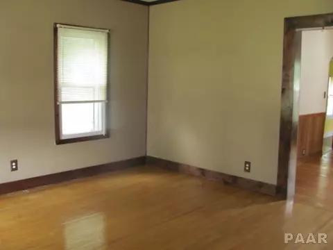 734 S 3rd Ave, Canton, IL 61520 photo 5