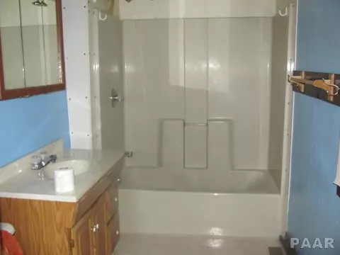 734 S 3rd Ave, Canton, IL 61520 photo 17