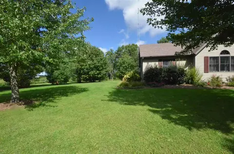 7632 E Fickle Rd, Smithfield, IL 61477 photo 3