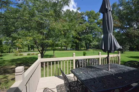 7632 E Fickle Rd, Smithfield, IL 61477 photo 2