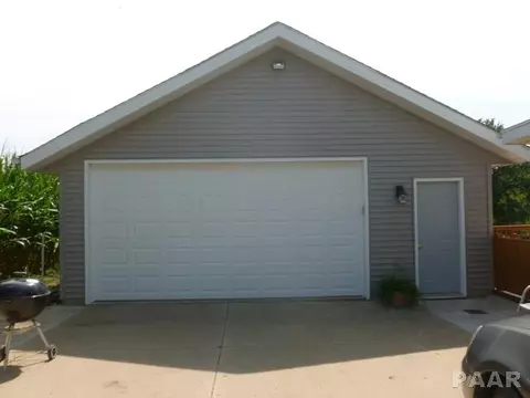 506 E Cruger, Eureka, IL 61530 photo 31