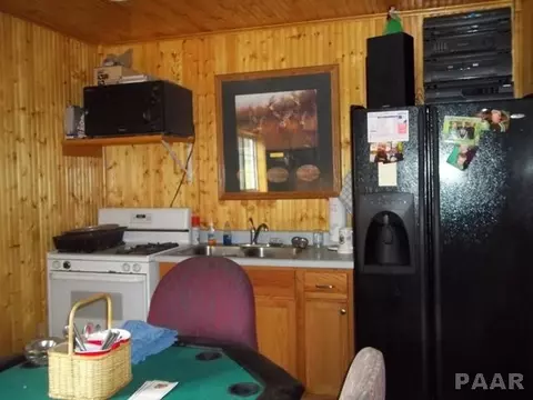 506 E Cruger, Eureka, IL 61530 photo 24
