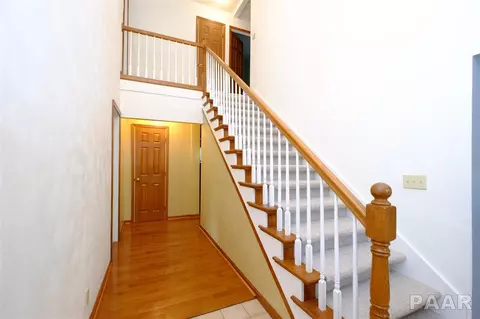 910 Golfview, Eureka, IL 61530 photo 21