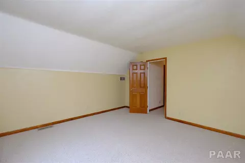 910 Golfview, Eureka, IL 61530 photo 15
